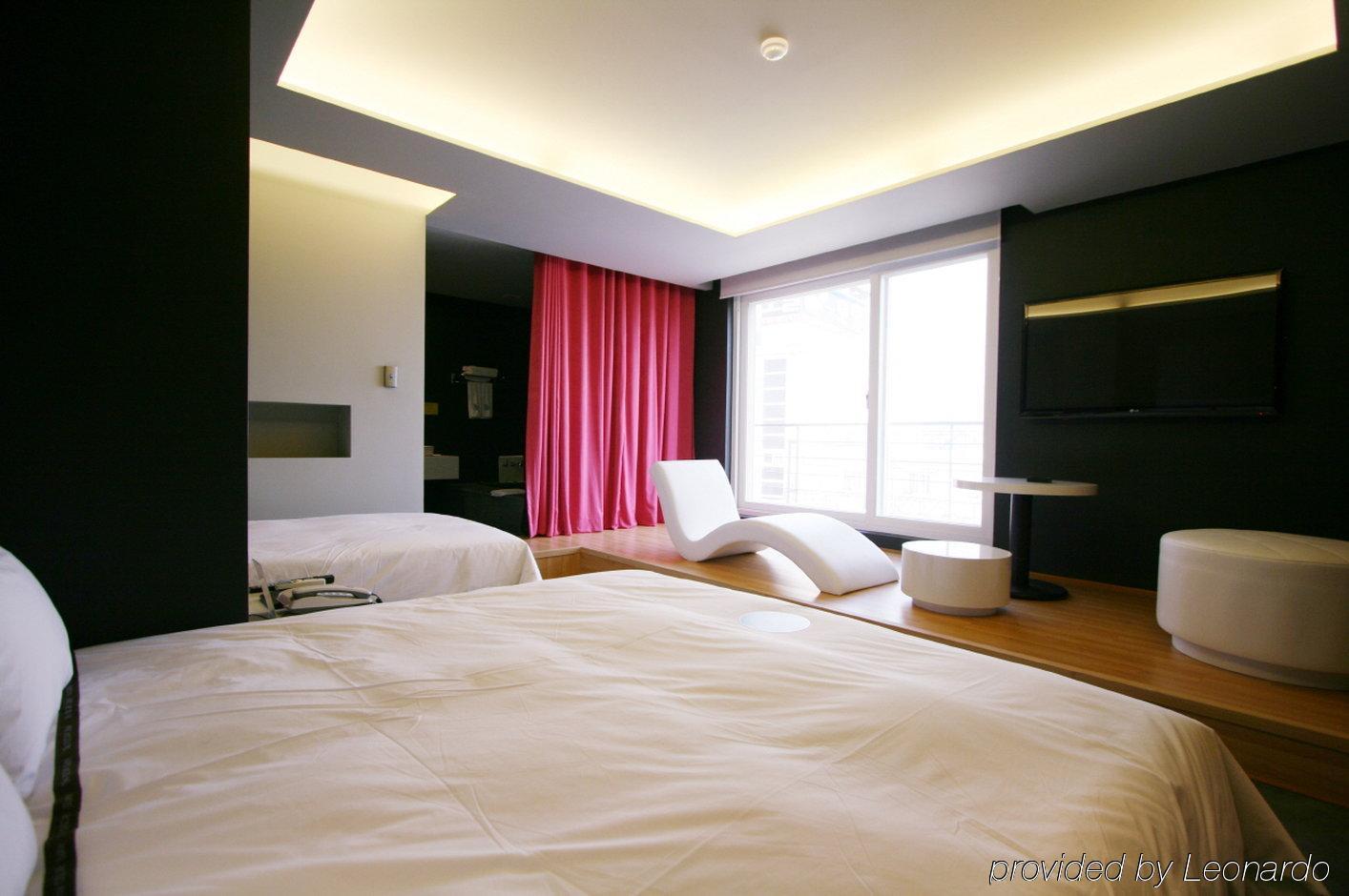 Hotel Oscar Suite Gunsan Pokój zdjęcie