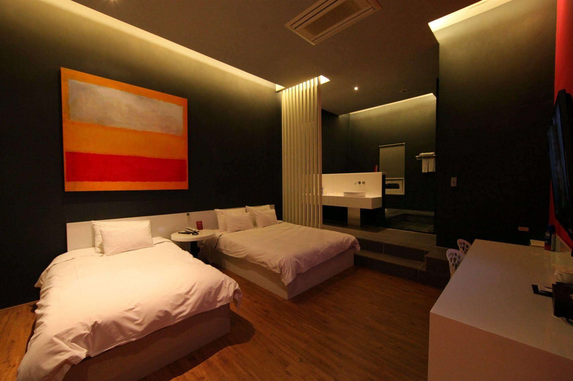 Hotel Oscar Suite Gunsan Zewnętrze zdjęcie